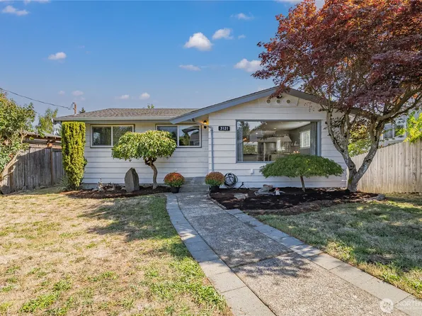 3121 N Huson Street, Tacoma, WA 98407