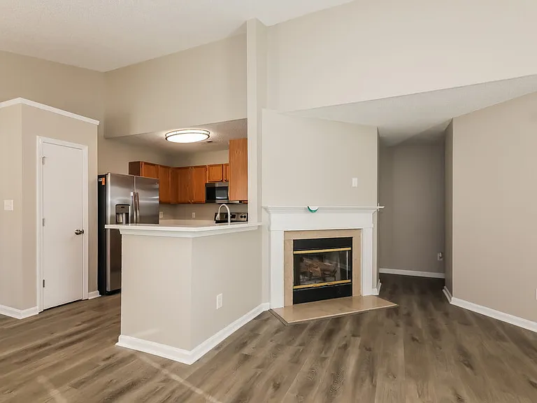 11926 Stewarts Crossing Dr — Photo 5