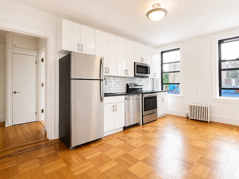615 Fort Washington Ave #3B — Photo 2