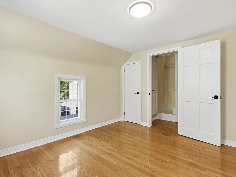 39 Cox Ave #B — Photo 14