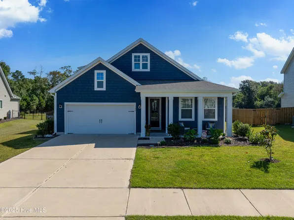 320 Edgewater Way, Surf City, NC 28445