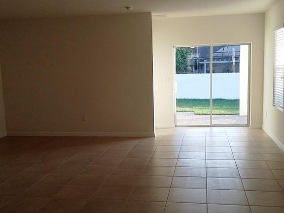 4th image of 1408 NW 10th Ter