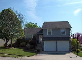 400 Swallow St, Warrensburg, MO 64093