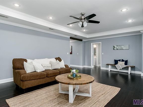 4th image of 8660 Lake Park Dr