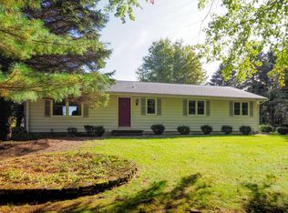 8400 N 27th St, Richland, MI 49083