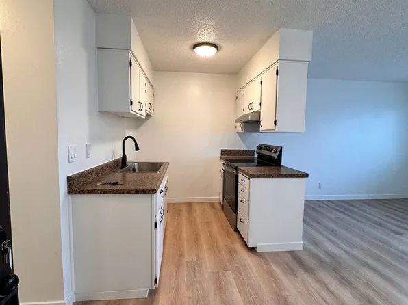 MAVPLX1, 1615 E 10th St #12, The Dalles, OR 97058