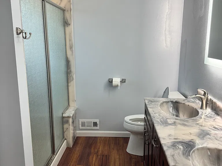 1181 Jensen Dr — Photo 2
