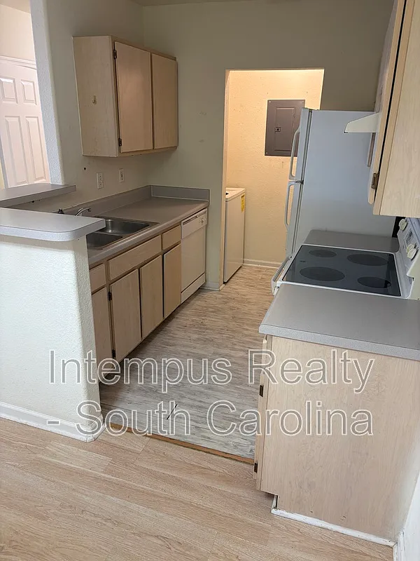 2 bed, 2.0 bath, $1,550 — Photo 2