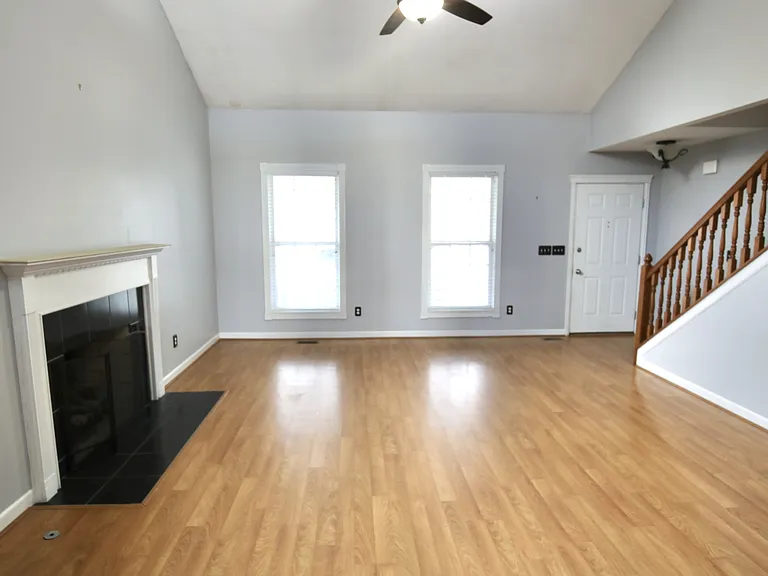 4400 Greensbury Dr — Photo 53