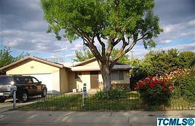 1st image of 2824 N Canary Dr