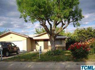 2824 N Canary Dr, Visalia, CA 93291