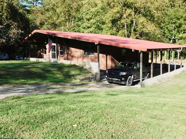 110 Trolley Car Ln, Clarksburg, WV 26301