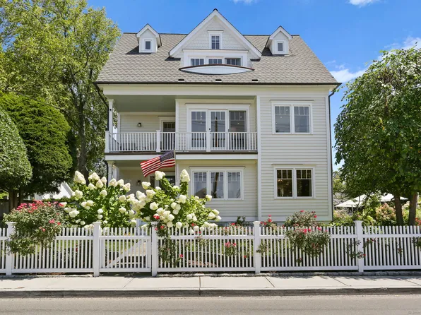 98 Rowayton Avenue, Norwalk, CT 06853