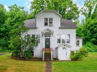 445 Litchfield Rd, New Milford, CT 06776