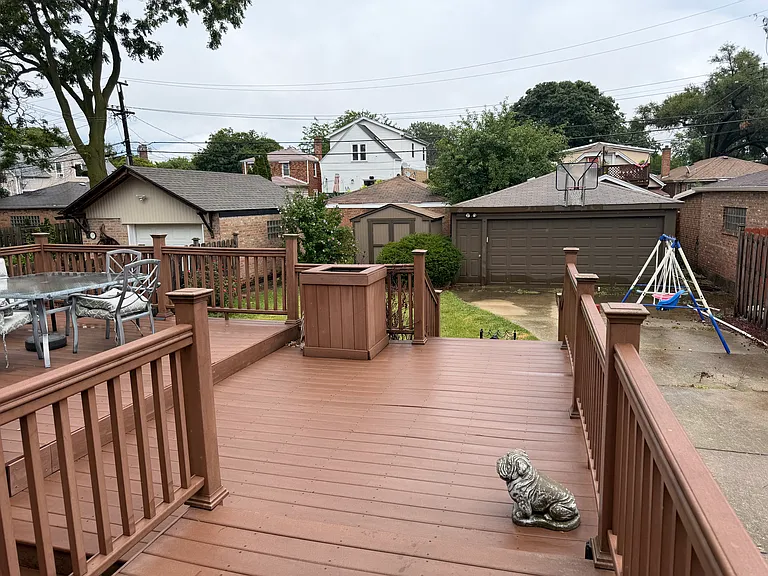 4231 N Mulligan Ave — Photo 17