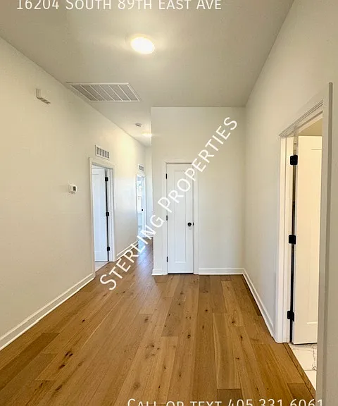 16204 S 89th East Ave — Photo 30