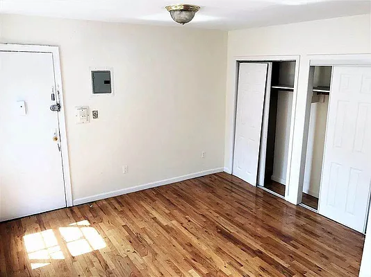 Rented by Zjama Realty Corp | media 12