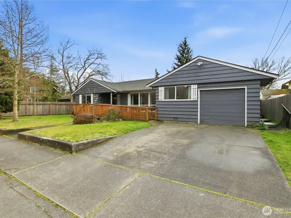 924 7th Avenue NW, Puyallup, WA 98371