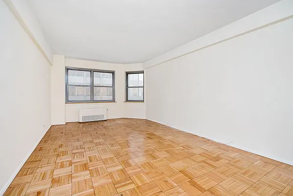 Rented by Keller Williams NYC | media 23