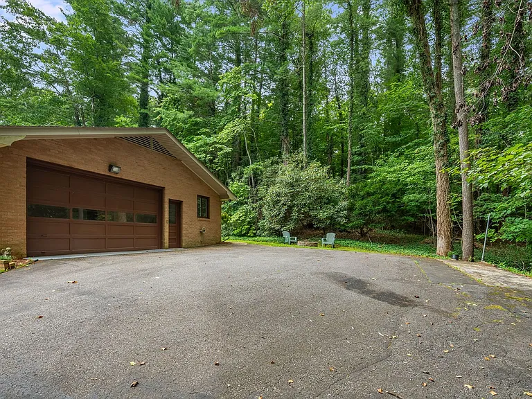 102 Arbor Ln — Photo 39