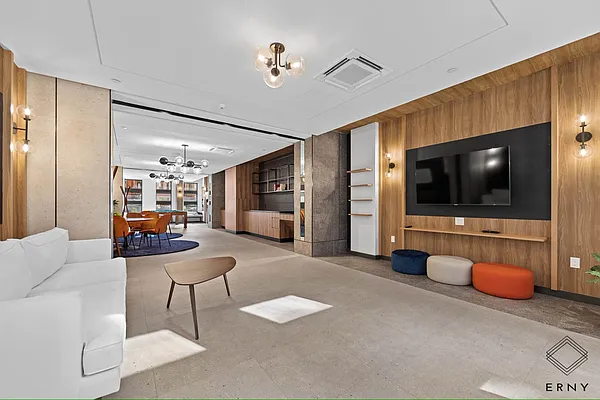 Rented by ERNY LLC | media 23