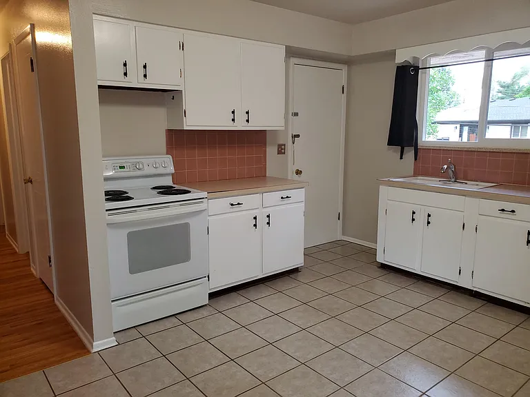 1162 W Ida Ave #B — Photo 16