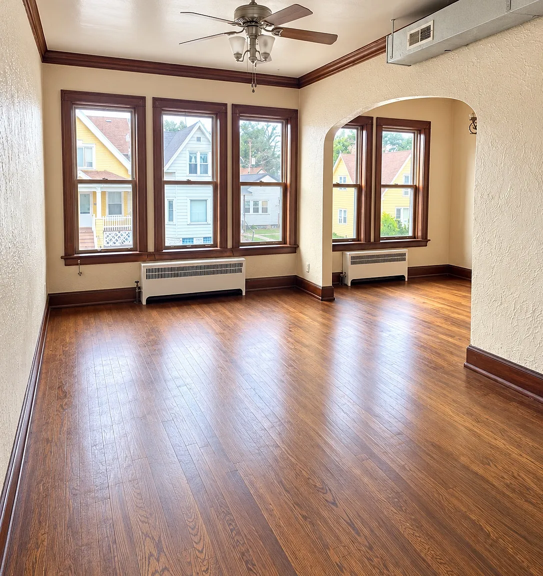 2 bed, $1,150 — Photo 1