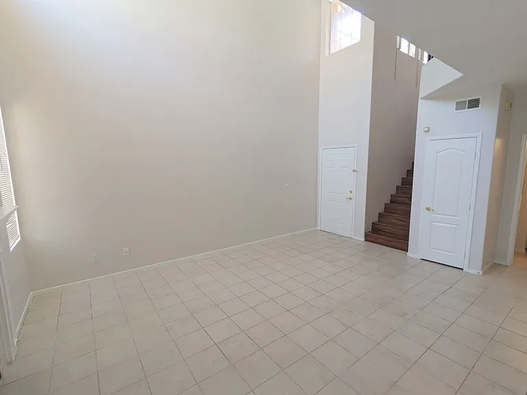 9901 Trailwood Dr #1022 — Photo 6