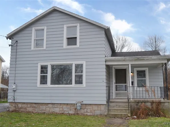 161 Elmwood Ave, Lockport, NY 14094