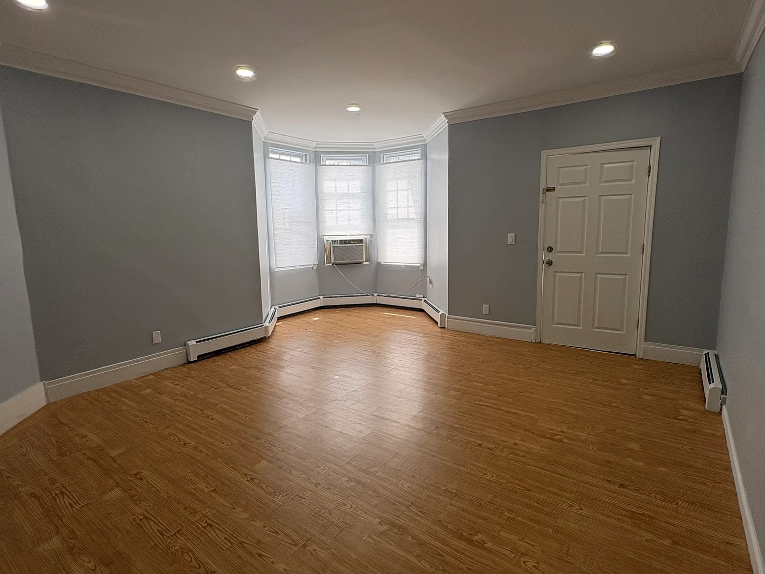 3 bed, $2,600 — Photo 3