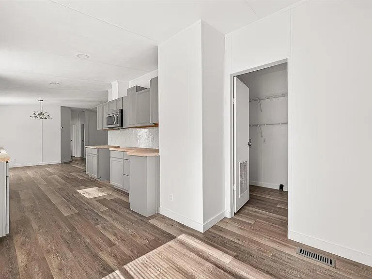6018 Barney Ln — Photo 23