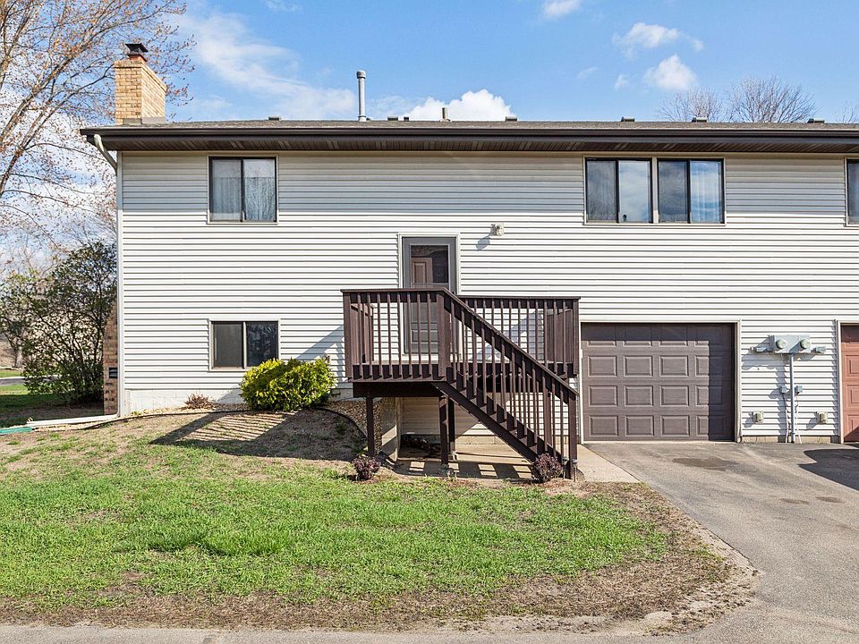 1st image of 9925 Cord St NE