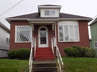 321 Beech St, Vandergrift, PA 15690