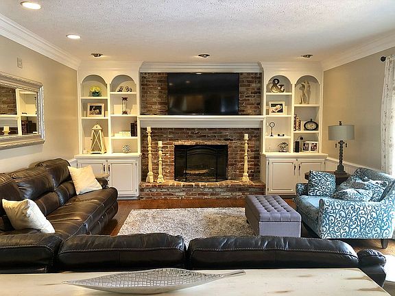 Large family room 