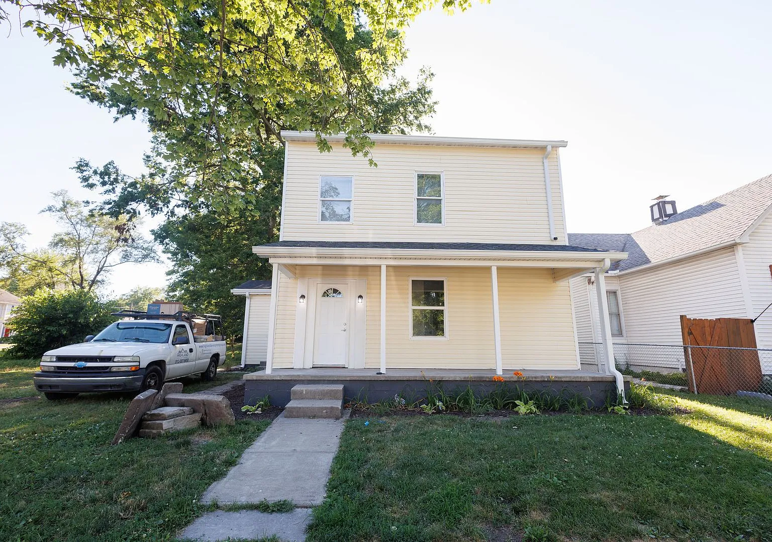 1019 S 8th ST — Photo 1
