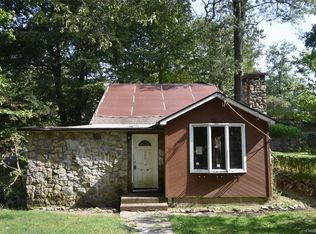 200 Walnut Rd, Lake peekskill, NY 10537