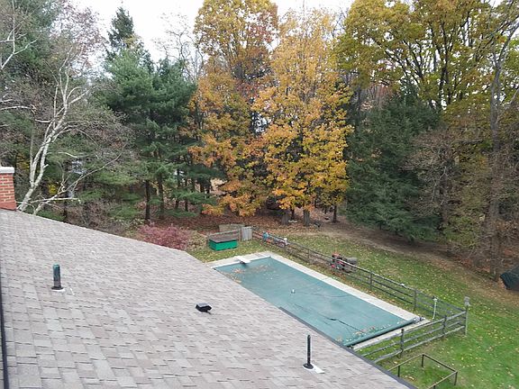 3rd image of 259 Grandview Dr