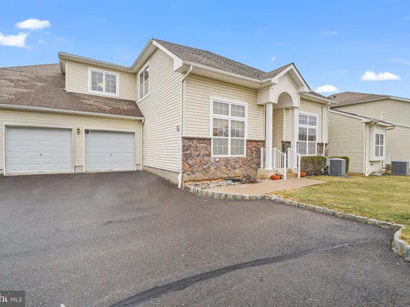 2304 Schindler Dr N, Monmouth Junction, NJ 08852