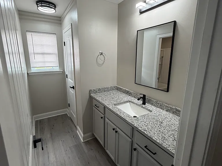 302 Governor Gwinnett Way — Photo 13