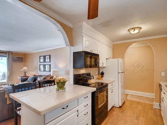 4th image of 401 E Burnsville Pkwy APT 129