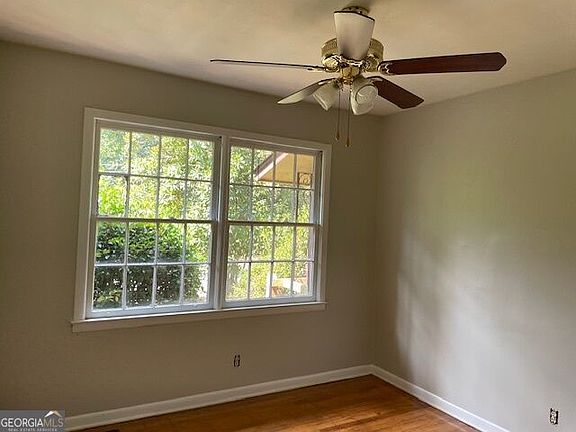 4th image of 4702 Elkan Ave
