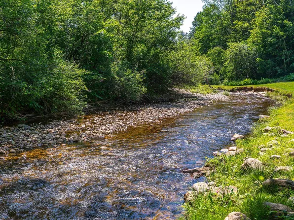 866 East Manchester Road, Manchester, VT 05255
