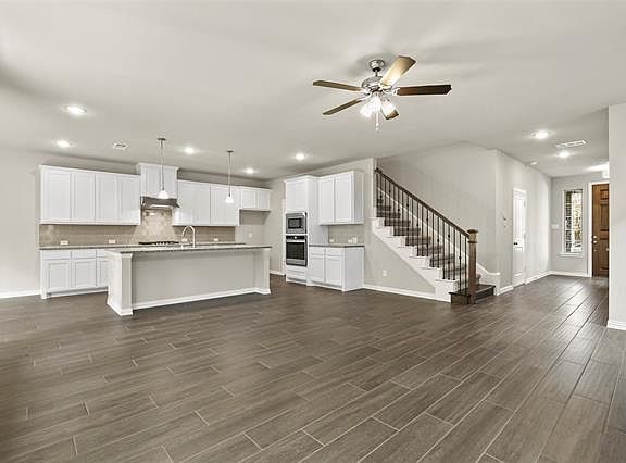 5th image of 3917 Saint Ives Ln