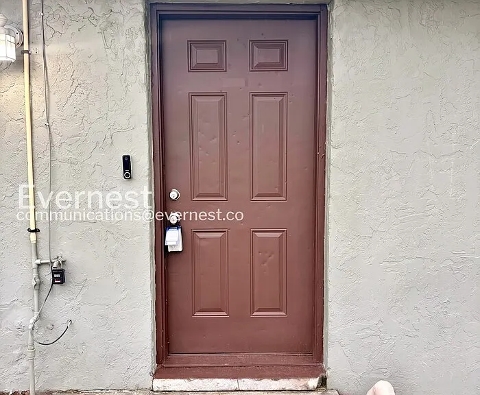 3058 Saint Paul Dr — Photo 3