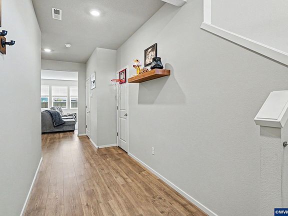 5th image of 5138 49th Ave NE