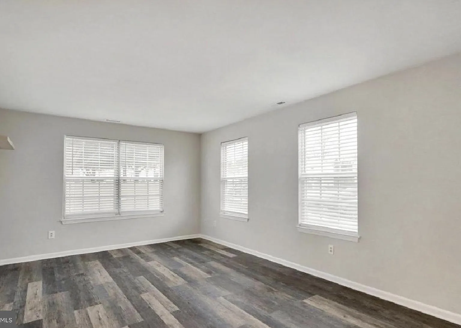 3 bed, 2.5 bath, 1655 sqft, $2,850 — Photo 4