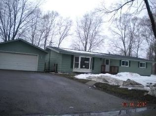 2241 Birmingham St N, Maplewood, MN 55109