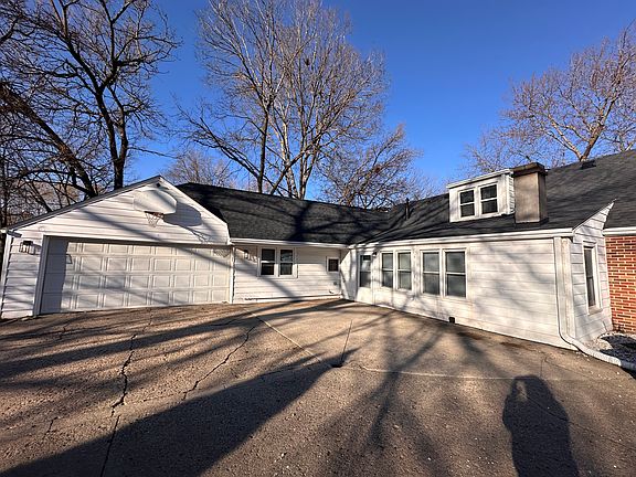 Back view with garage