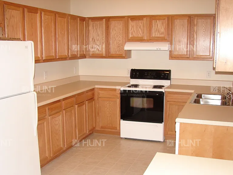 3364 Pender St — Photo 3