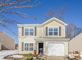 1730 Long Paw Ln, Charlotte, NC 28214